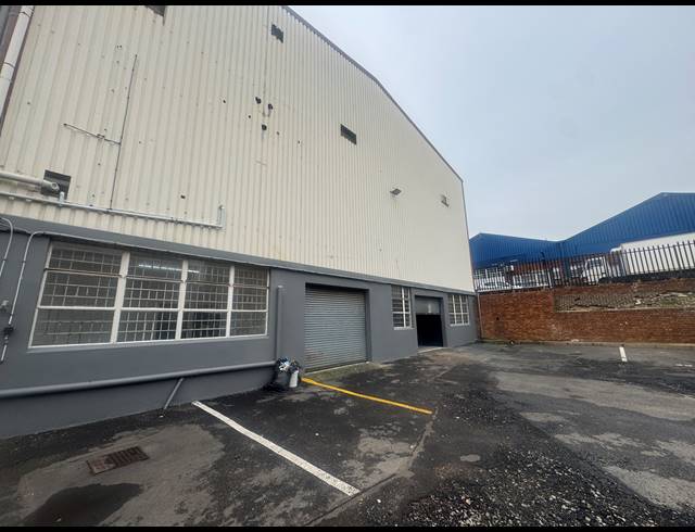 413M² WAREHOUSE TO LET IN WYNBERG